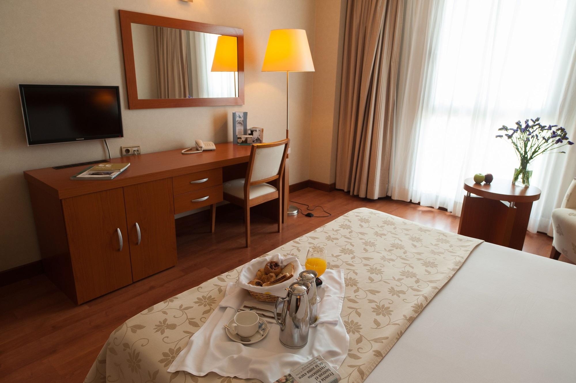 Eurostars San Lazaro Hotel Santiago de Compostela Ngoại thất bức ảnh