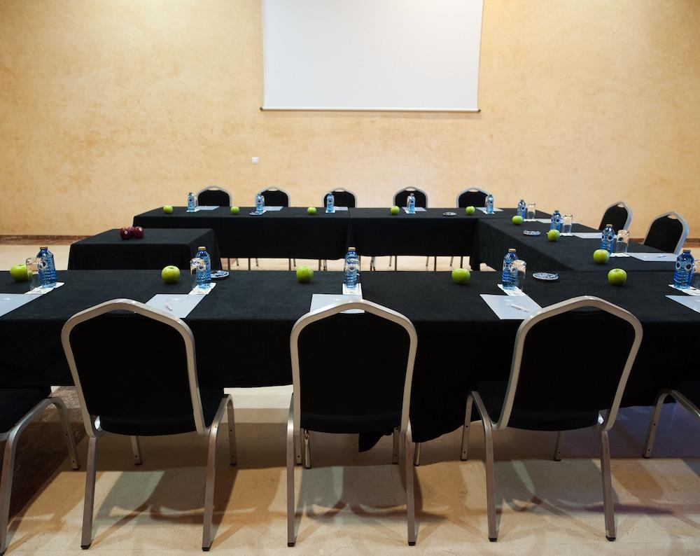 Eurostars San Lazaro Hotel Santiago de Compostela Ngoại thất bức ảnh